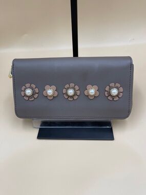 ZAC Zac Posen Floral Applique Wallet Taupe Pearl Flower Embellishments Rare Zac